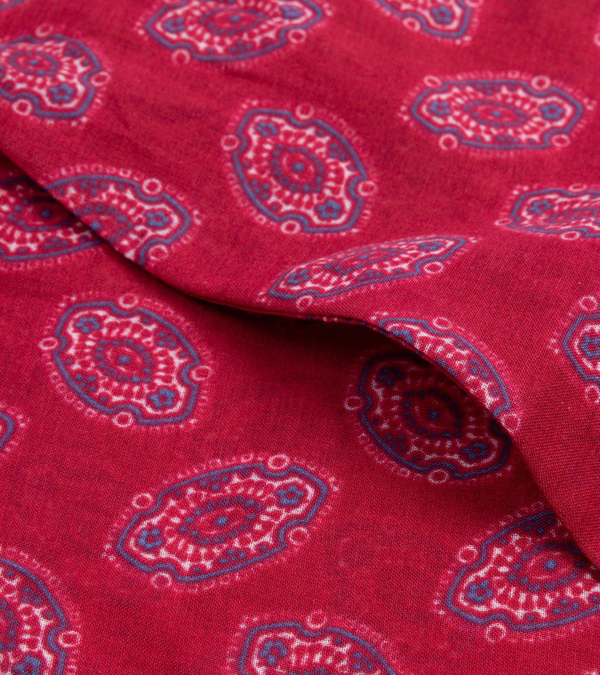 Bigi Paisley Motif Cotton Triangle Scarf: Red