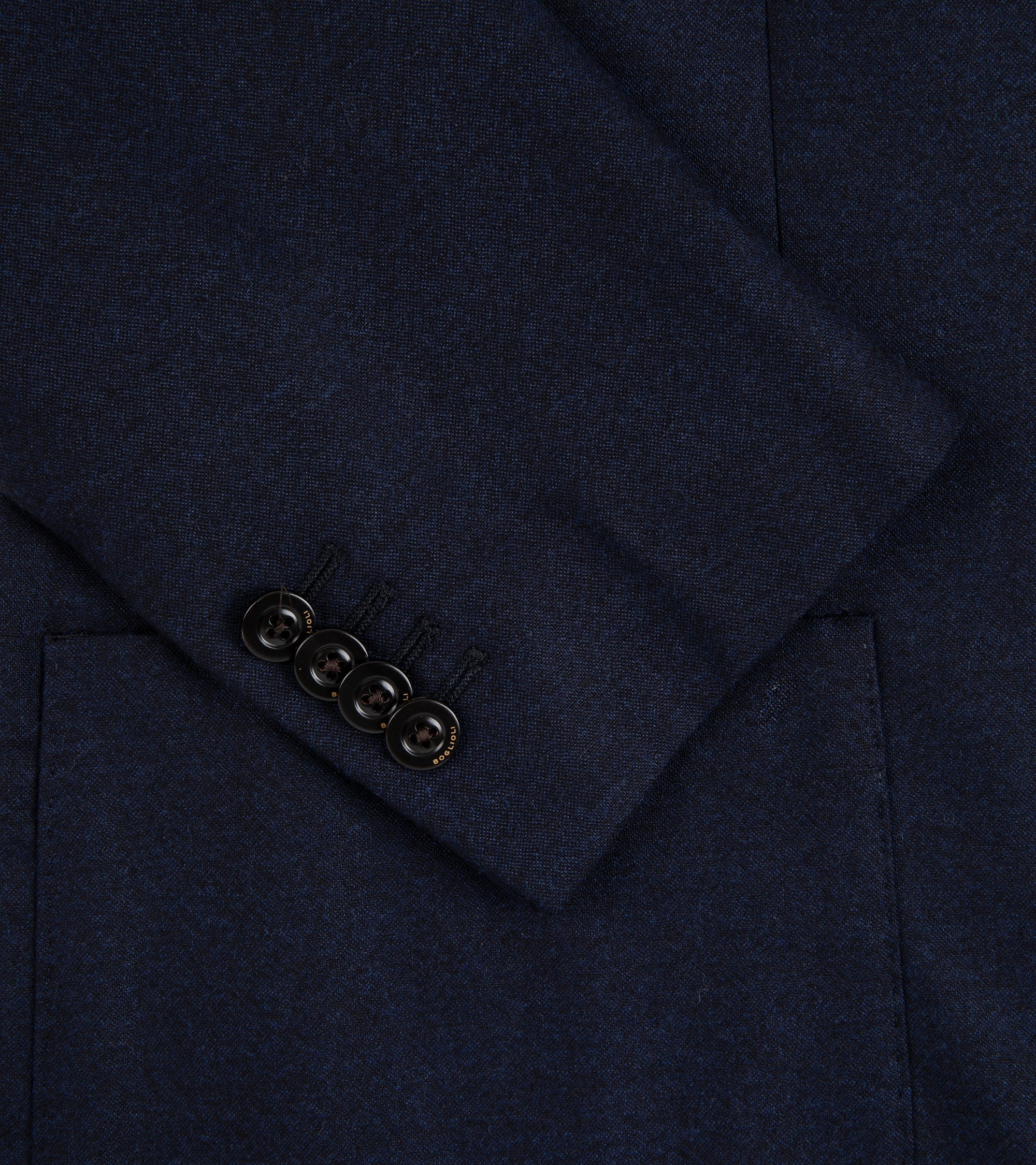 Boglioli Lightweight Wool Travel Suit: Navy