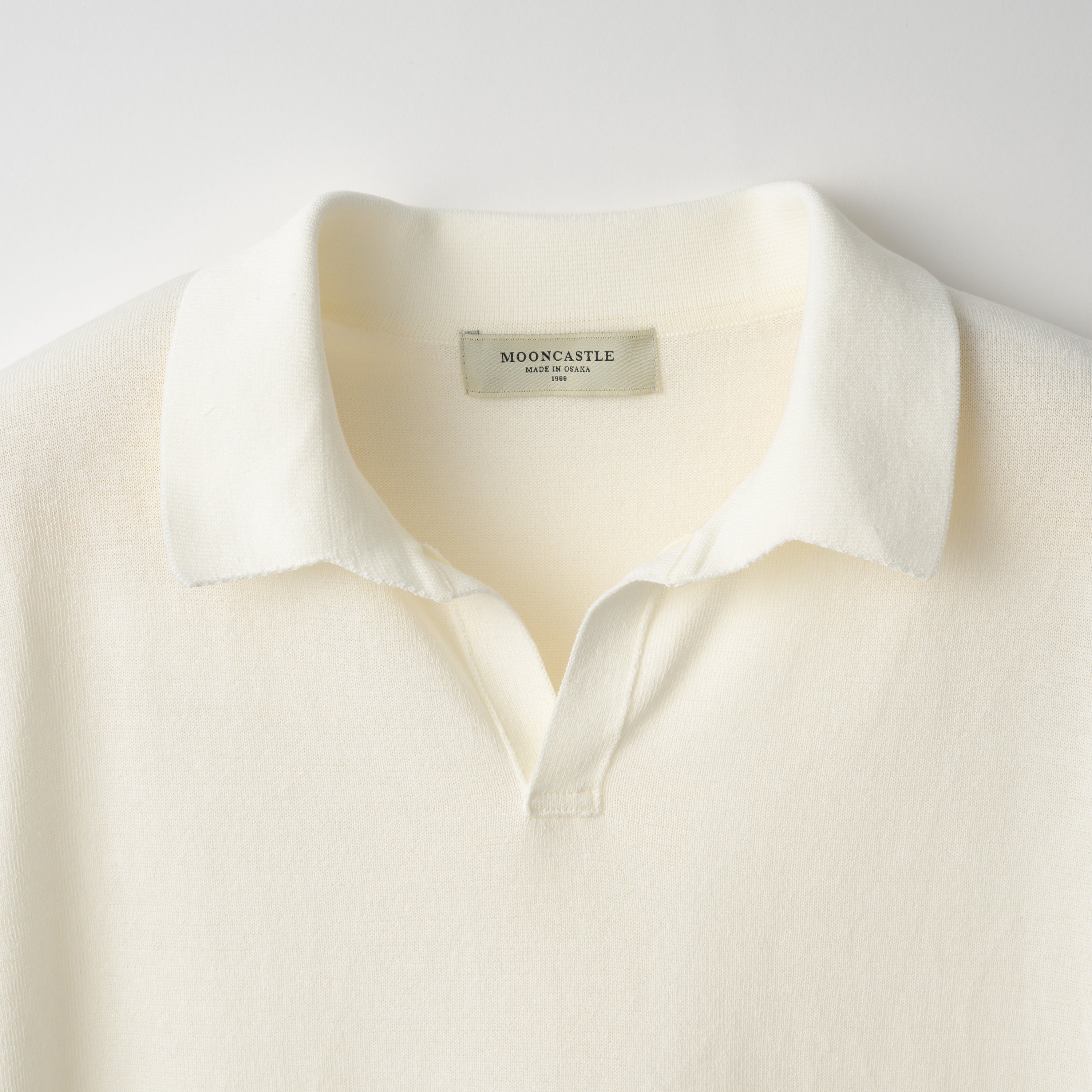 Mooncastle Ice Cotton Knit Skipper Shirt: Off White