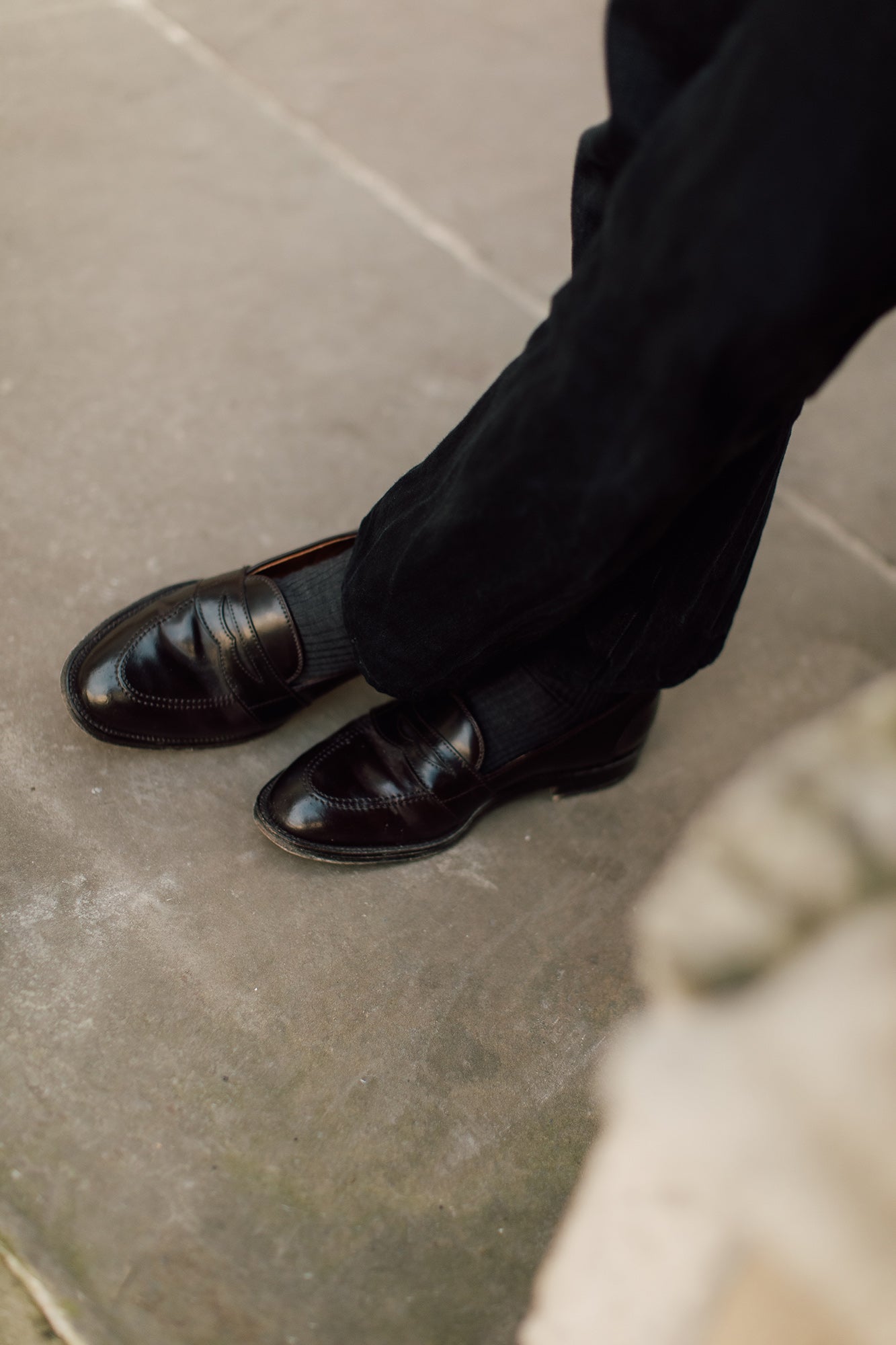 Alden Cordovan Full Strap Loafer: Dark Burgundy 684