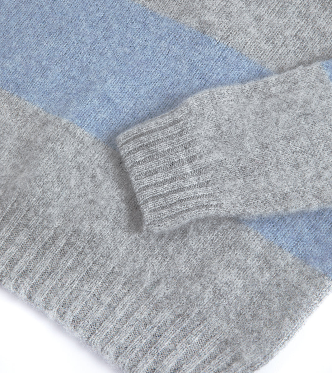 Trunk Carter Wide Stripe Crew Neck Sweater: Light Grey – Trunk Clothiers