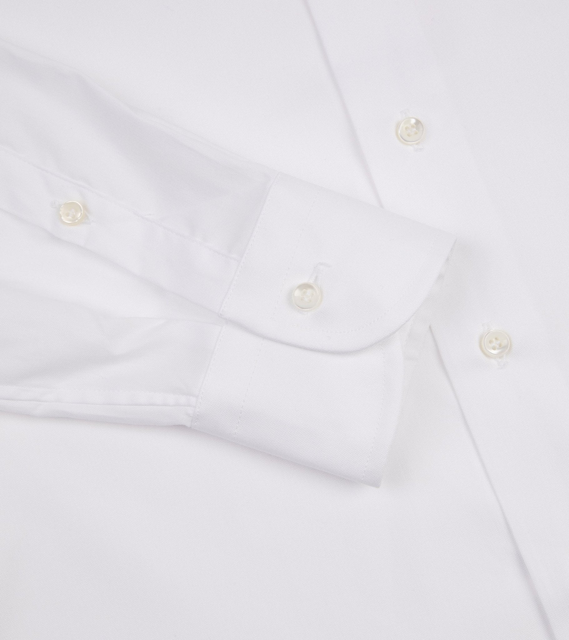 MCR Slim Pinpoint Shirt: White - Trunk Clothiers