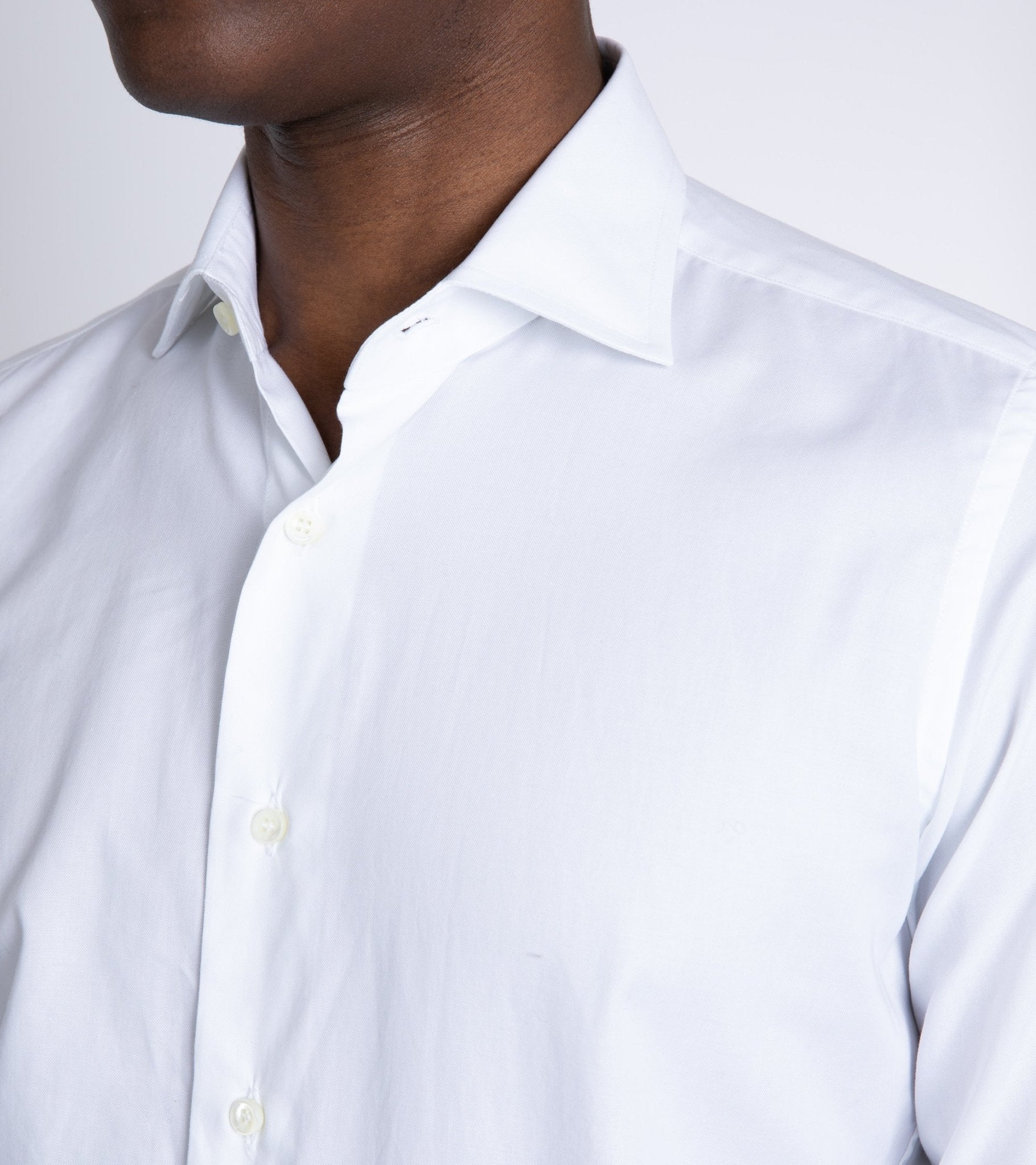 MCR Slim Pinpoint Shirt: White - Trunk Clothiers