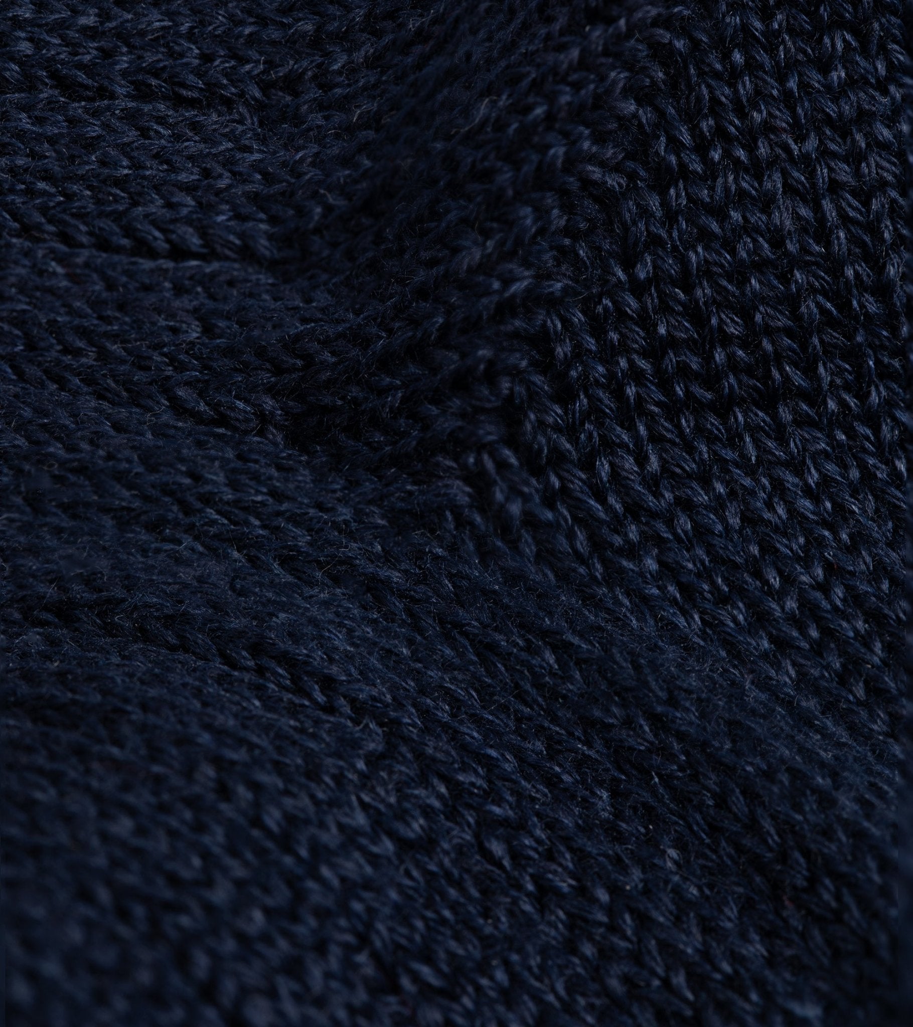 RoToTo Linen Cotton Ribbed Crew Socks: Navy - Trunk Clothiers